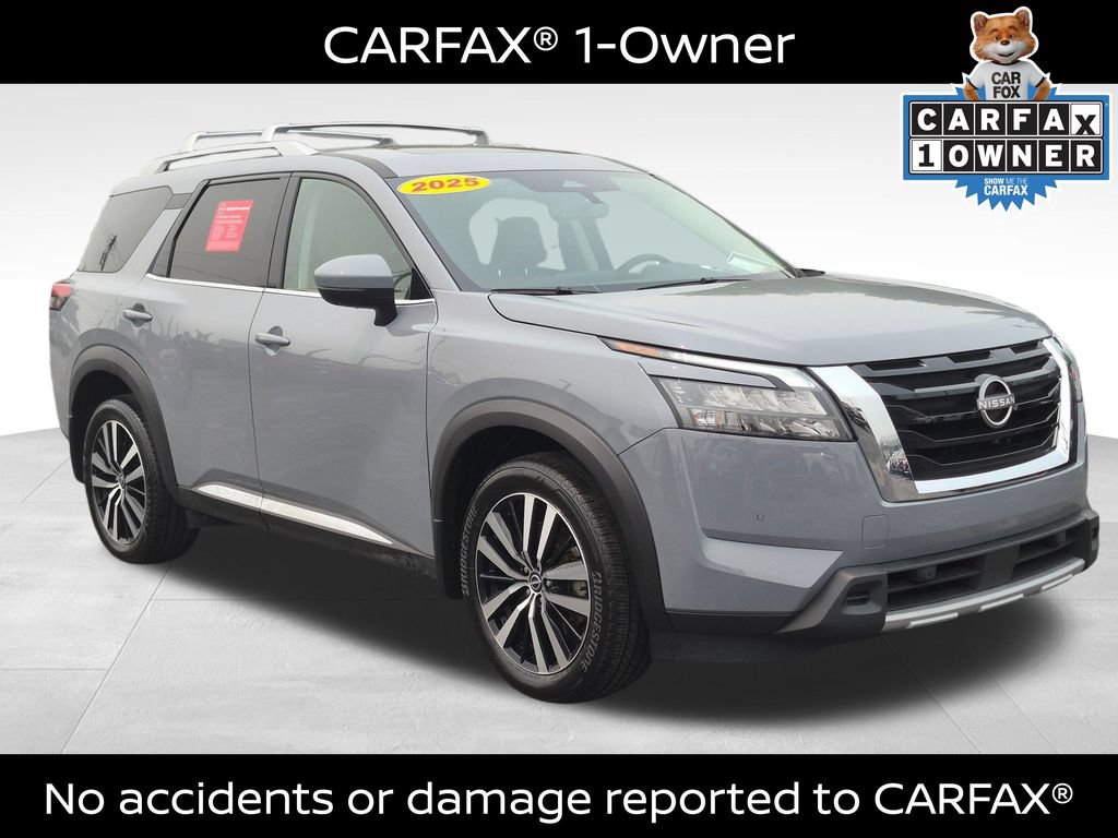 Certified 2025 Nissan Pathfinder Platinum AWD/4WD image 5
