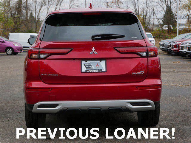 Used 2025 Mitsubishi Outlander SE image 6