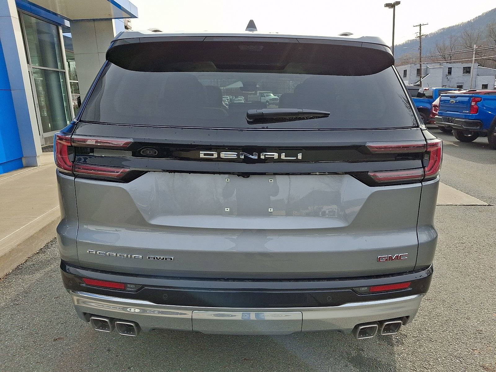 New 2026 GMC Acadia Denali w/ Super Cruise Package image 5