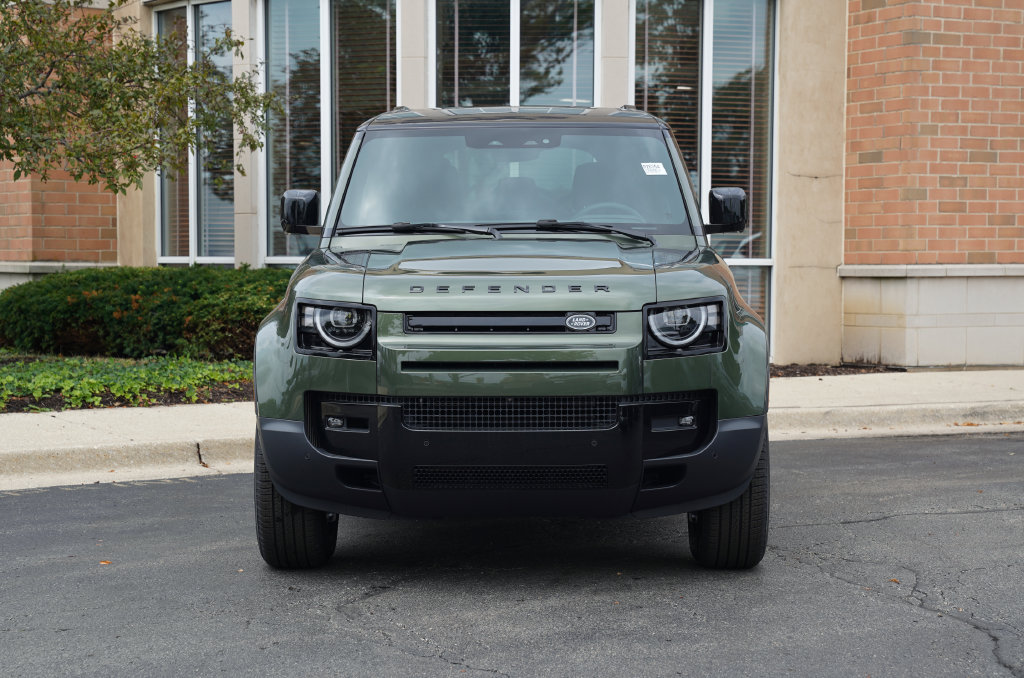 New 2026 Land Rover Defender 110 S AWD/4WD image 4