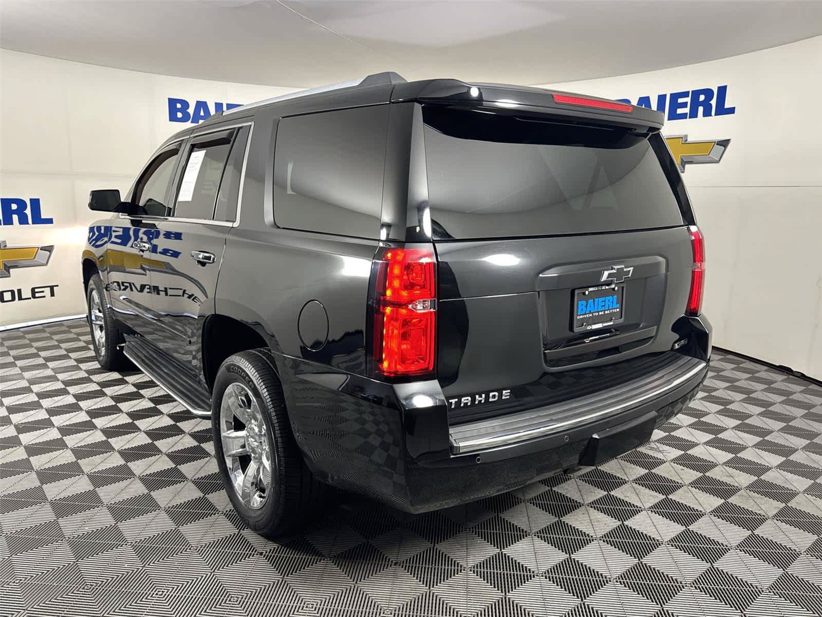 Used 2017 Chevrolet Tahoe Premier AWD/4WD image 3