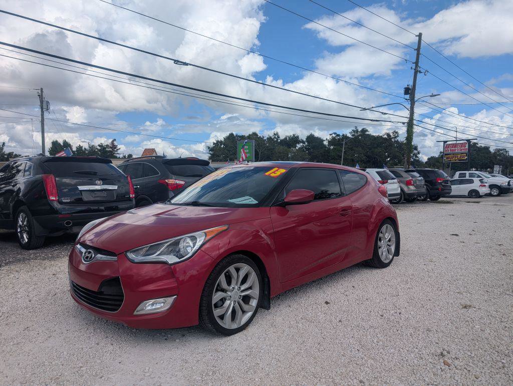 Used 2013 Hyundai Veloster w/ Style Pkg