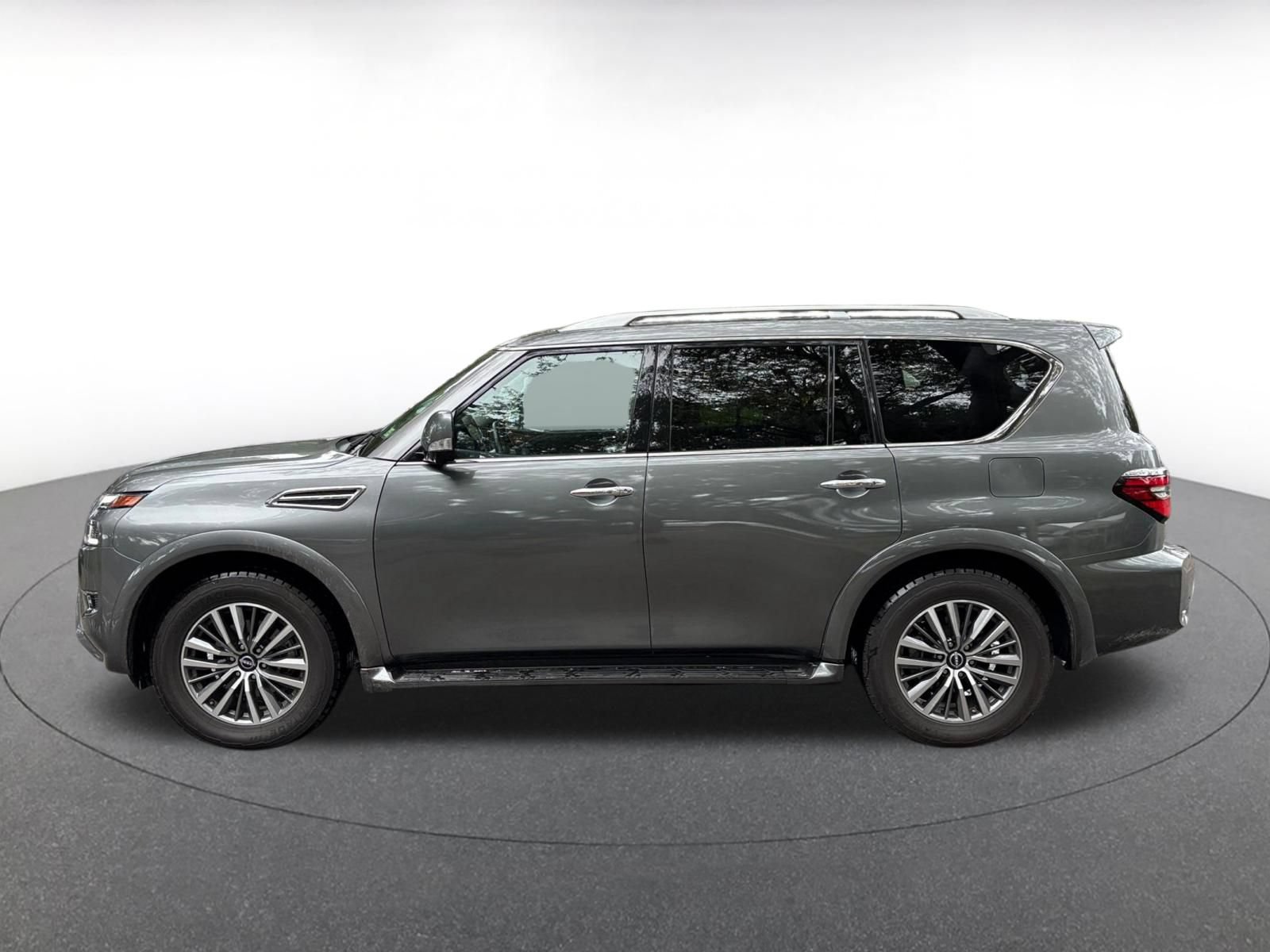 Used 2024 Nissan Armada SL RWD image 7