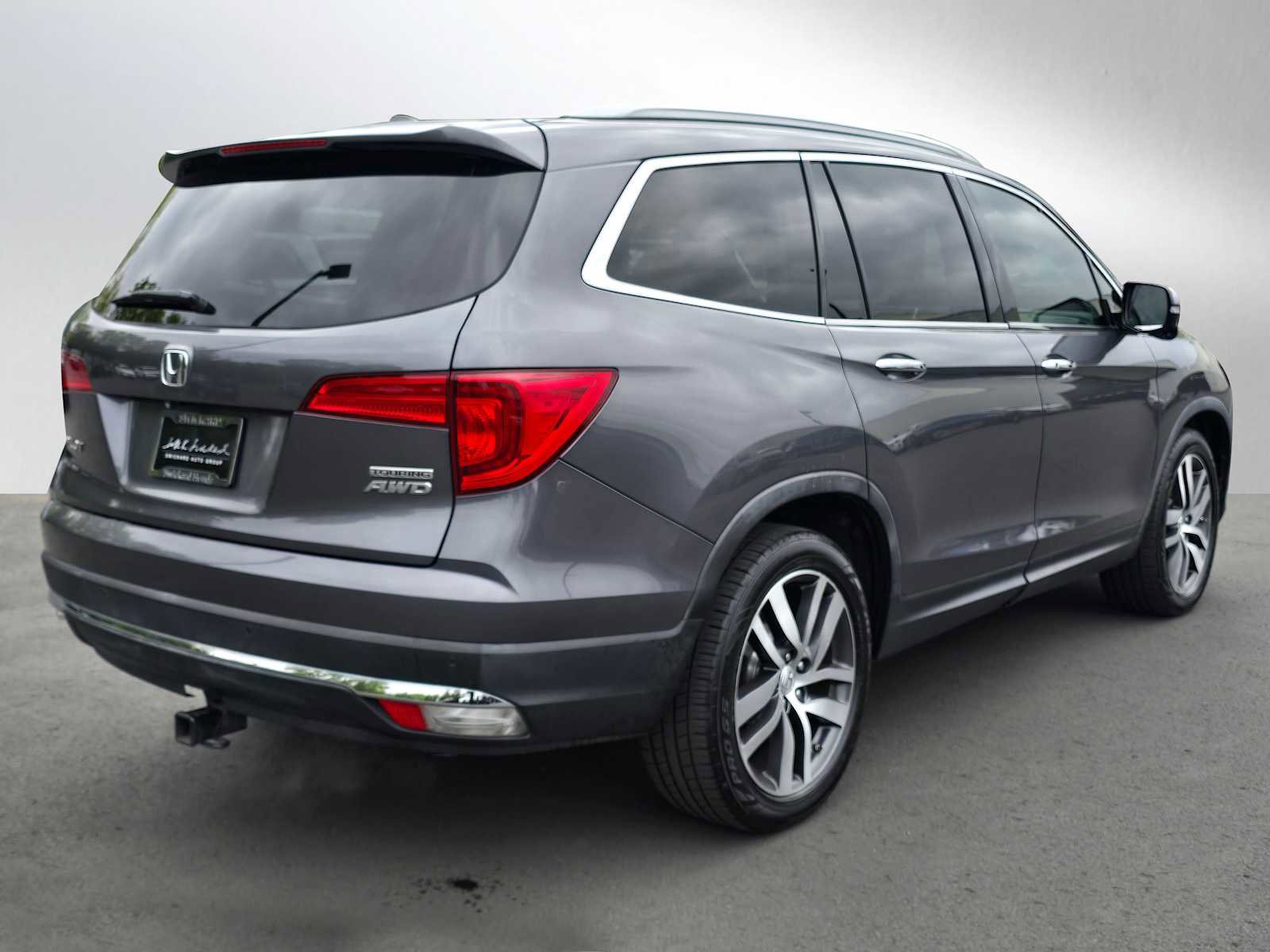 Used 2016 Honda Pilot Touring image 3