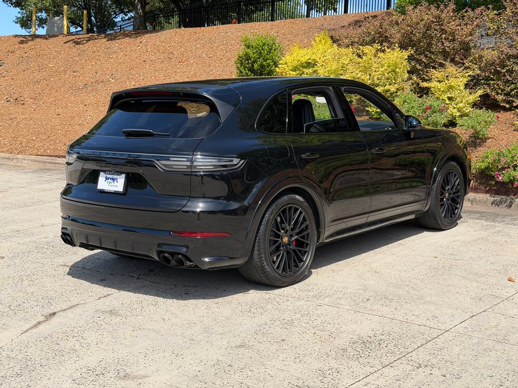 Used 2023 Porsche Cayenne GTS w/ Assistance Package AWD/4WD image 3
