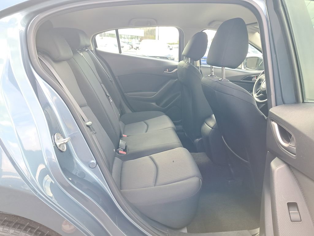 Used 2016 MAZDA MAZDA3 i Sport FWD image 15