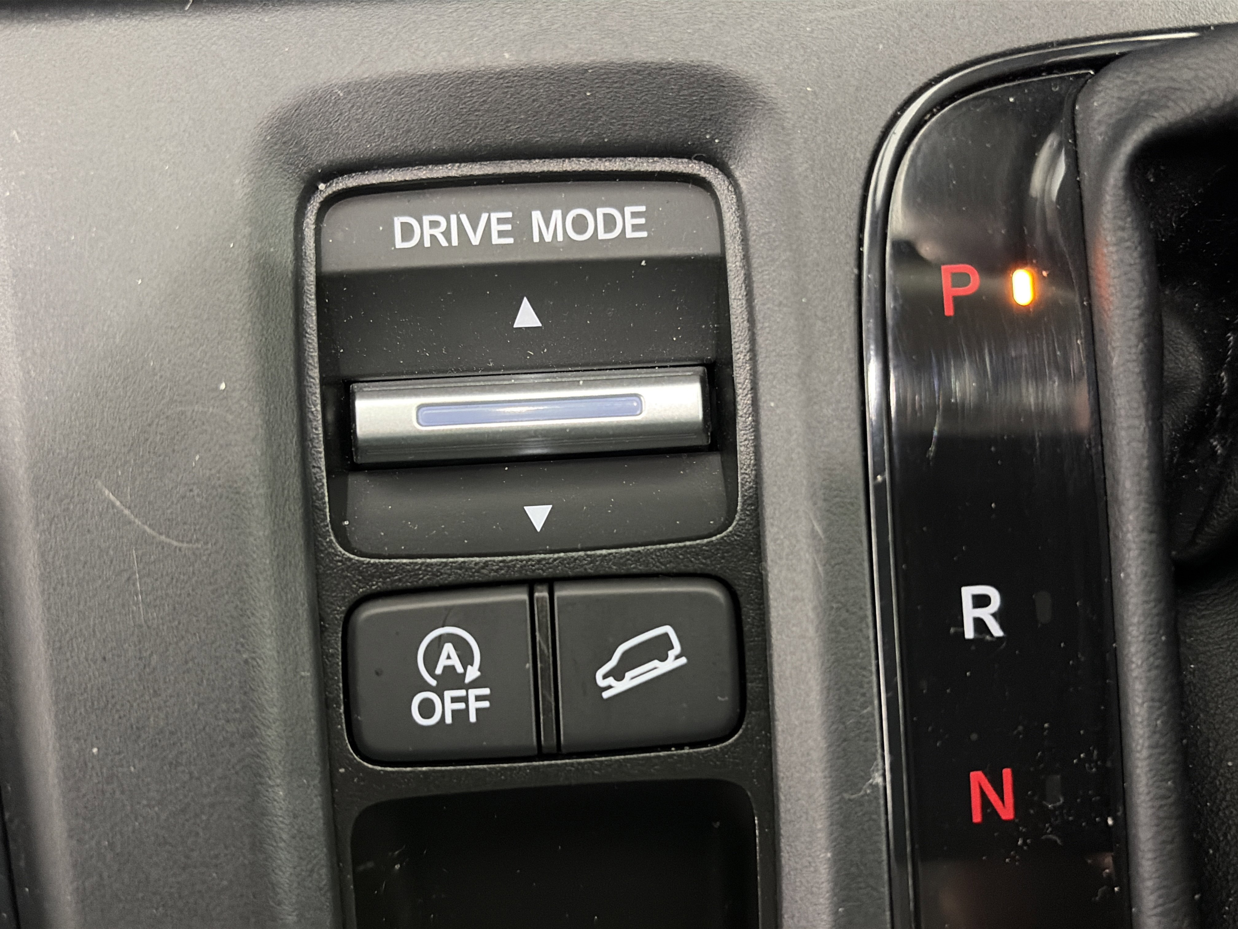 Used 2025 Honda CR-V LX image 23