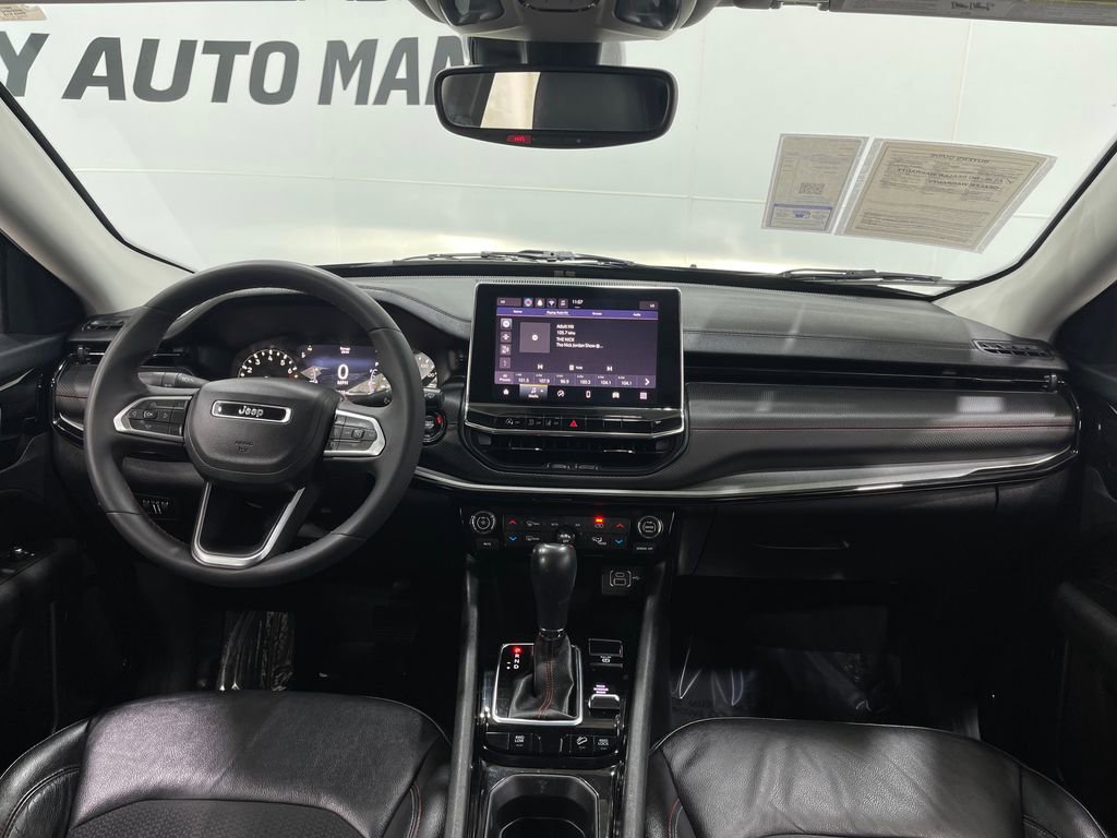 Used 2022 Jeep Compass Trailhawk image 17