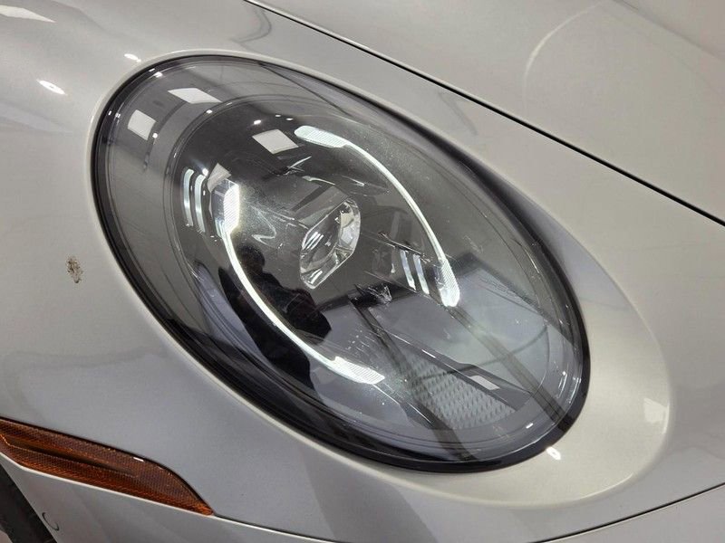 Certified 2025 Porsche 911 Carrera image 11