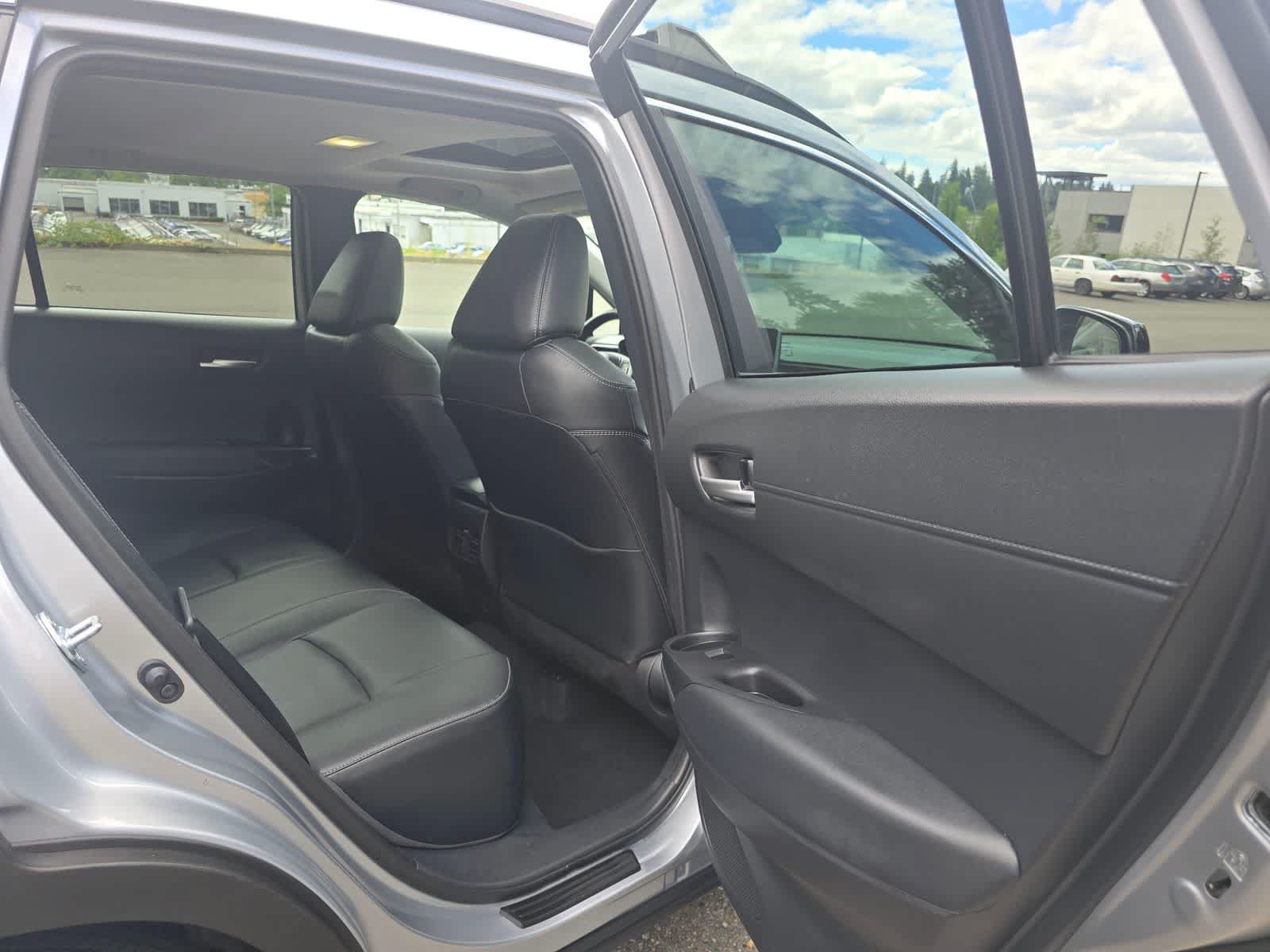 Used 2025 Toyota Corolla Cross XLE w/ Convenience Package AWD/4WD image 28