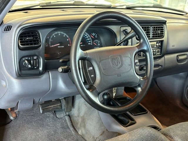 Used 1999 Dodge Dakota SLT image 17
