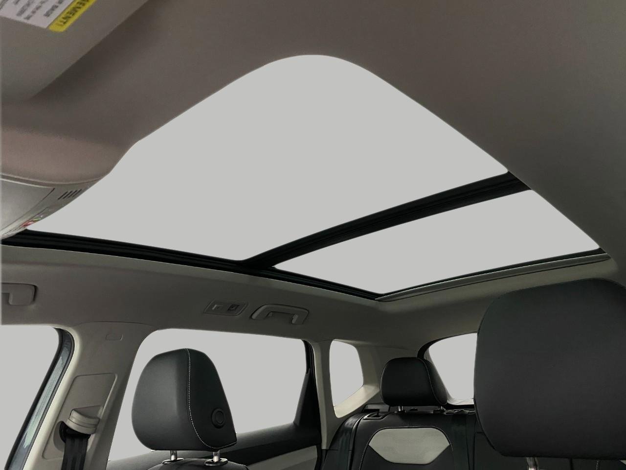 New 2026 Volkswagen Taos SEL AWD/4WD image 59