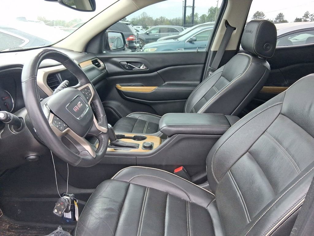 Used 2017 GMC Acadia Denali w/ Technology Package image 5