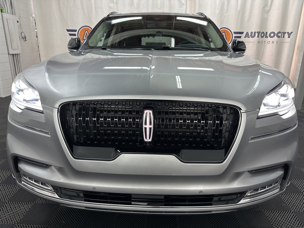 Used 2023 Lincoln Aviator Reserve w/ Equipment Group 201A image 4