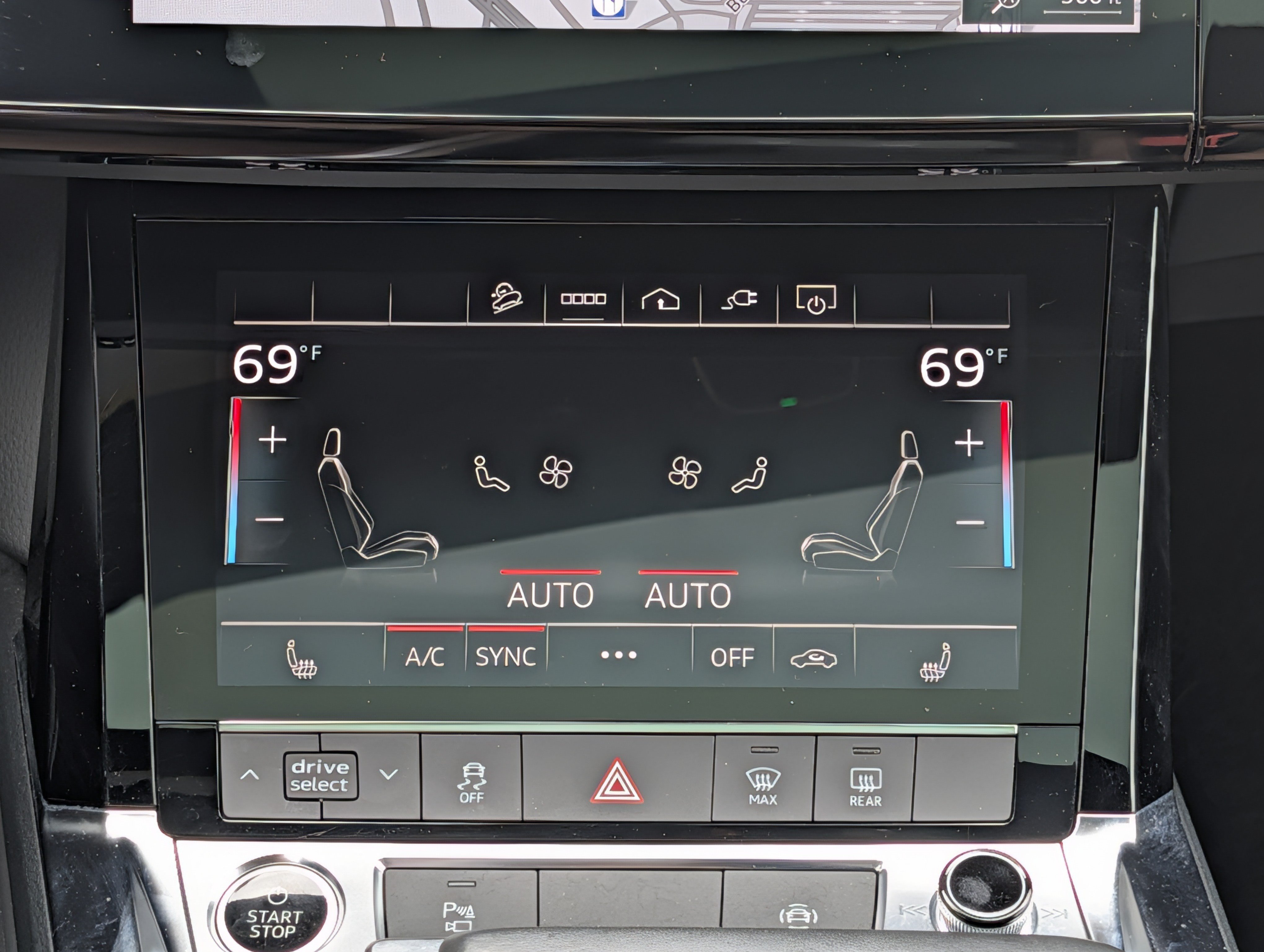 Used 2021 Audi e-tron Premium AWD/4WD image 28