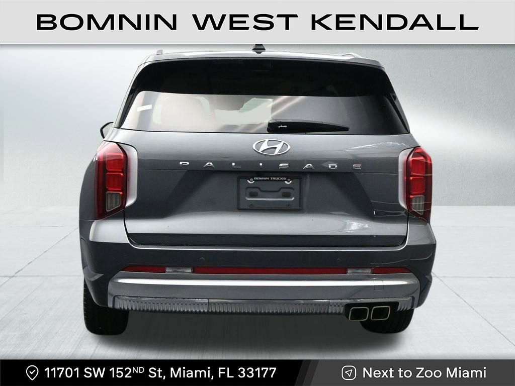 Used 2024 Hyundai Palisade Calligraphy image 4