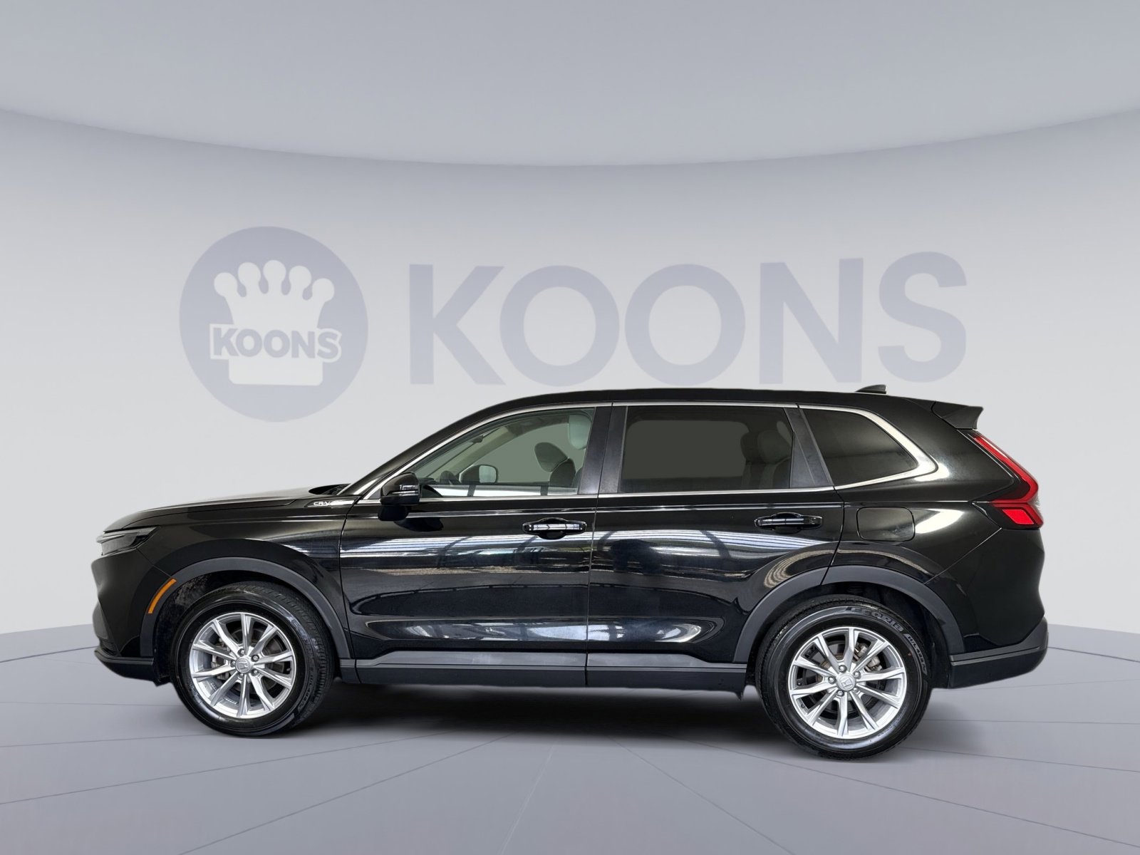 Used 2023 Honda CR-V EX image 2