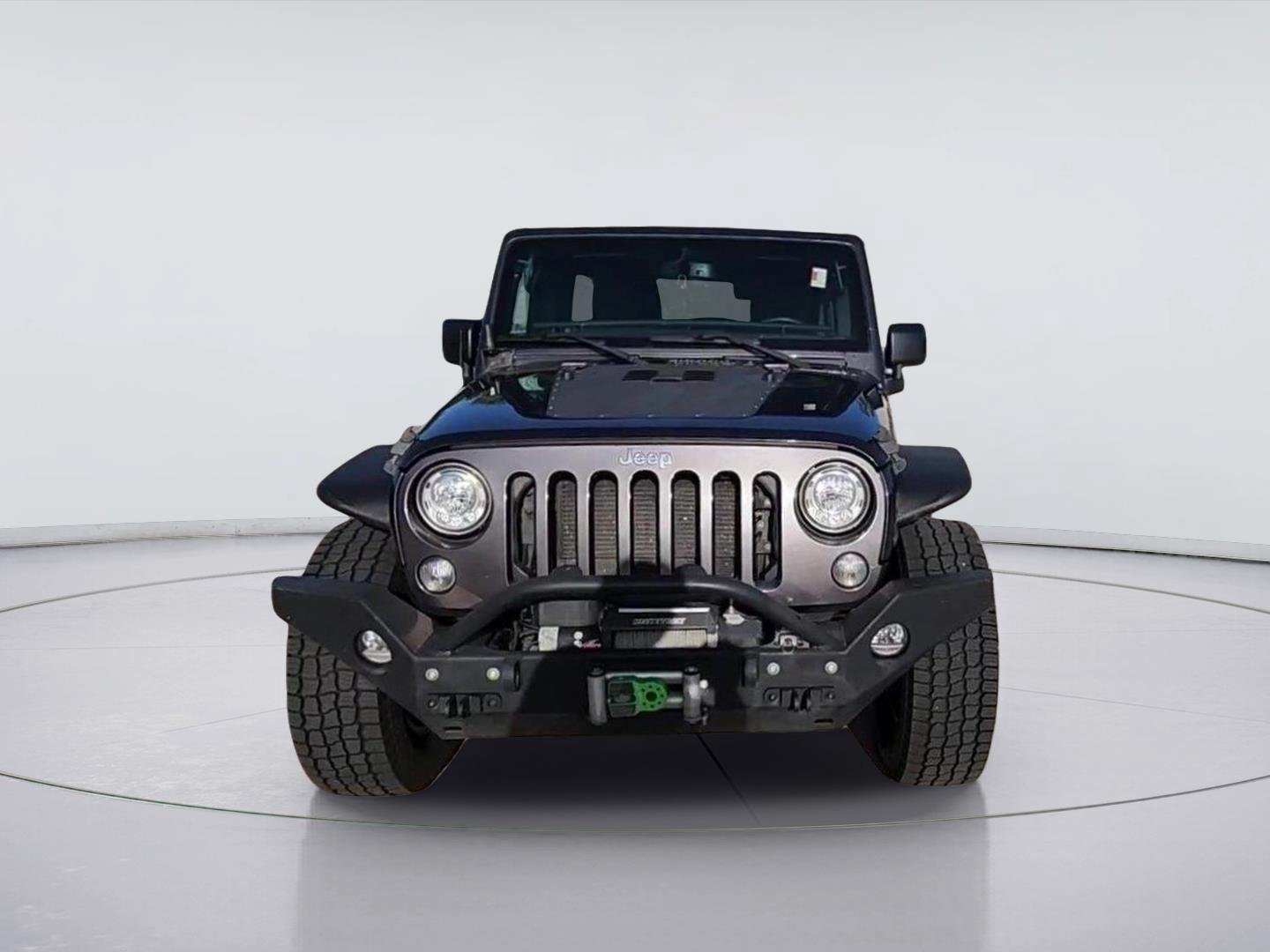 Used 2017 Jeep Wrangler Unlimited Rubicon w/ Connectivity Group AWD/4WD image 3
