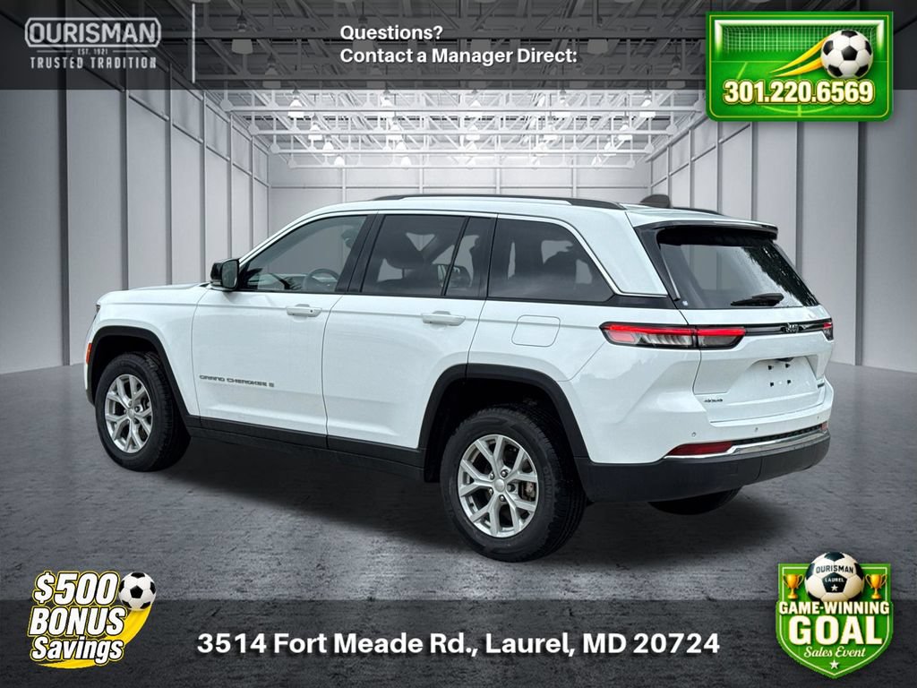 Used 2023 Jeep Grand Cherokee Limited AWD/4WD image 3