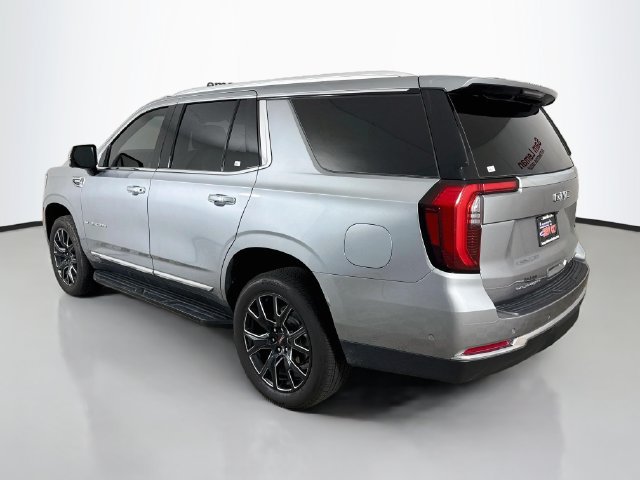 Used 2025 GMC Yukon Elevation AWD/4WD image 5