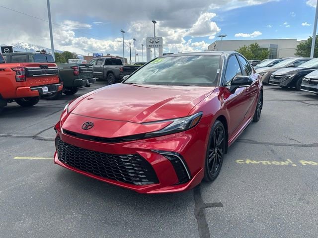 Used 2025 Toyota Camry XSE FWD image 5