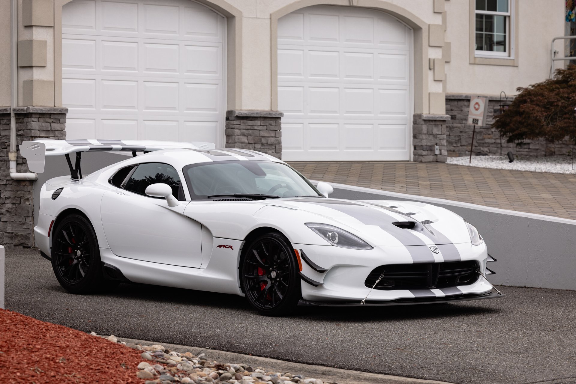 Used 2017 Dodge Viper ACR w/ Extreme Aero Package RWD image 4