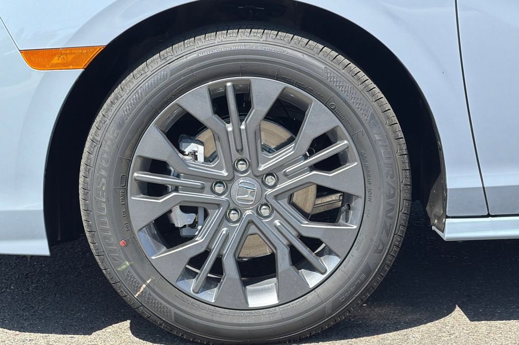 New 2026 Honda Odyssey Touring image 36