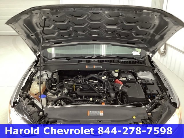 Used 2020 Ford Fusion SE image 18