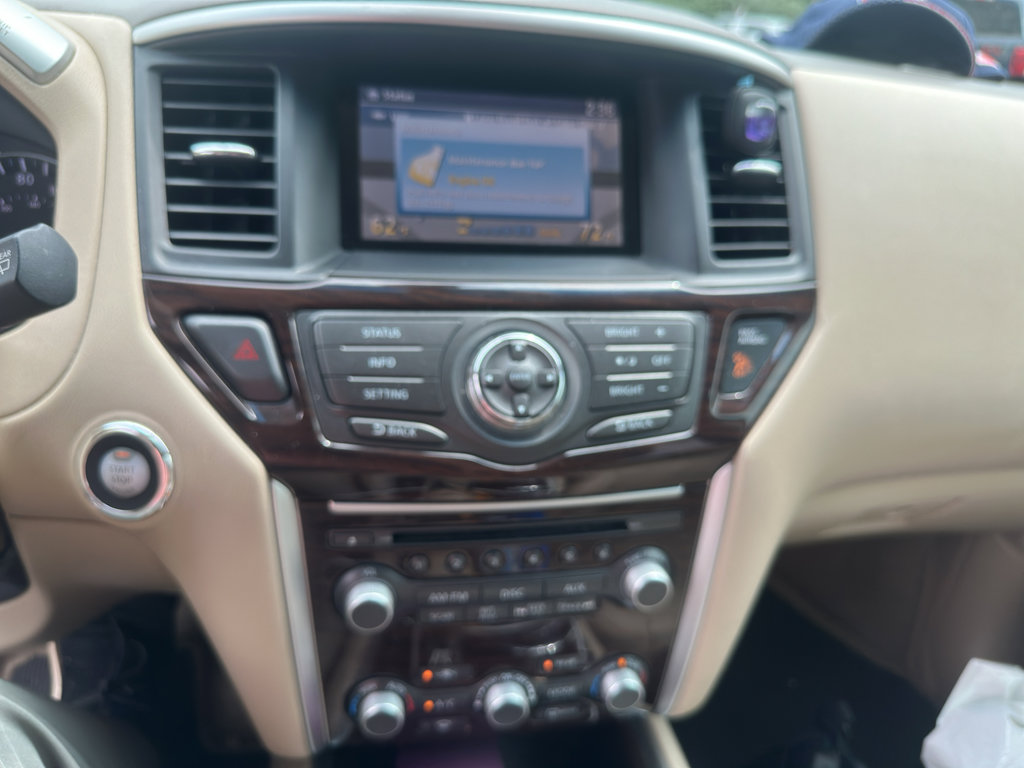 Used 2014 Nissan Pathfinder SL w/ SL Premium Package FWD image 9