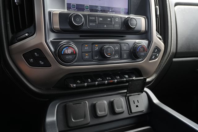Used 2018 GMC Sierra 3500 Denali w/ Duramax Plus Package AWD/4WD image 11