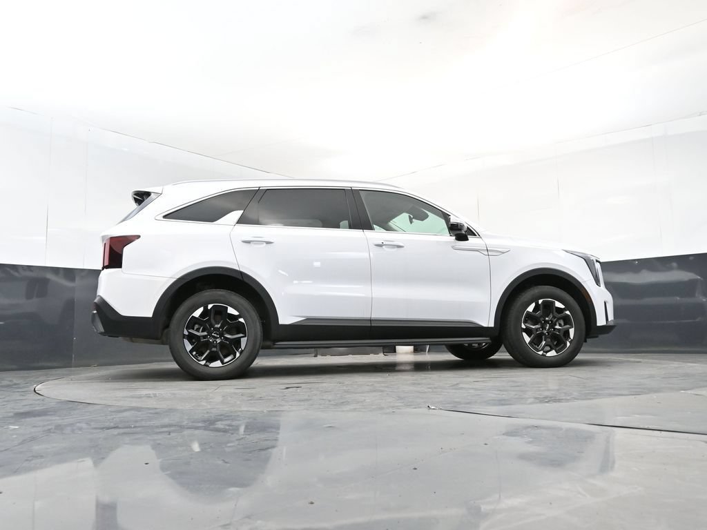 New 2025 Kia Sorento S AWD/4WD image 17