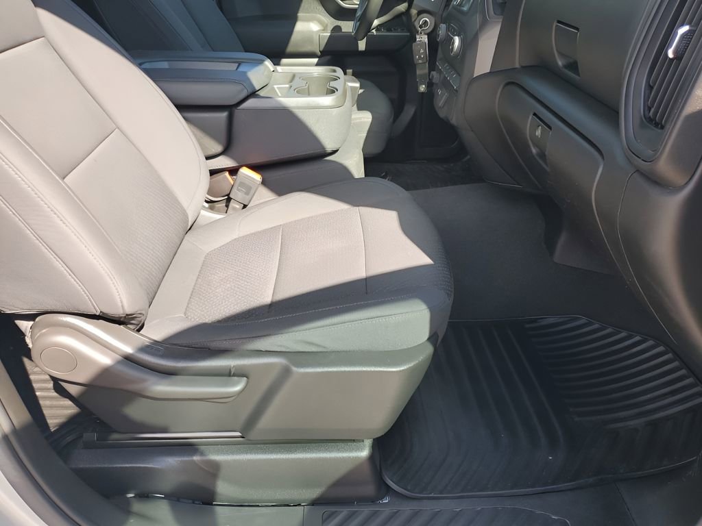 Used 2023 Chevrolet Silverado 2500 Custom w/ Custom Value Package image 16