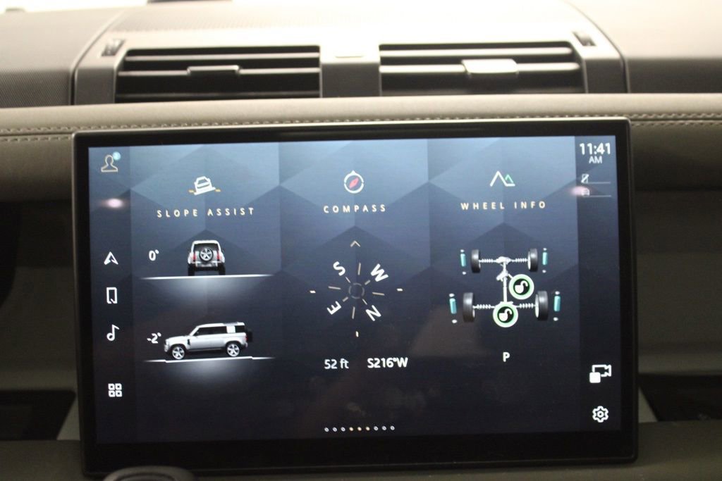 Used 2024 Land Rover Defender 110 SE AWD/4WD image 24