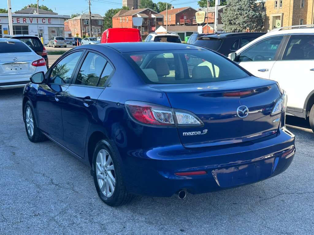 Used 2013 MAZDA MAZDA3 i Touring FWD image 5