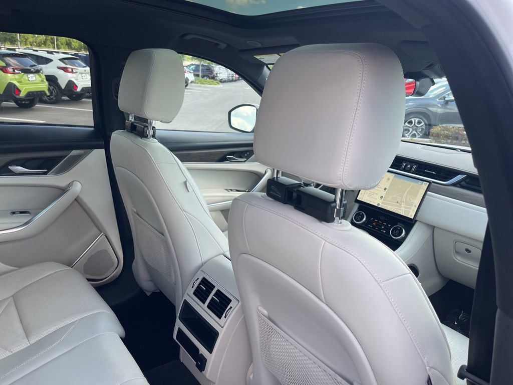 Used 2021 Jaguar F-PACE S image 33