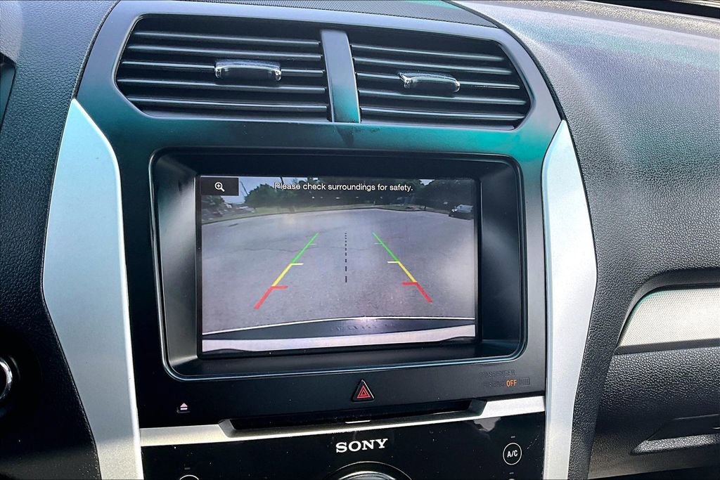 Used 2015 Ford Explorer Sport w/ Equipment Group 401A AWD/4WD image 22