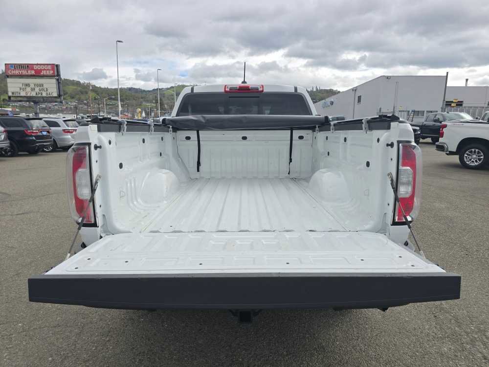 Used 2017 GMC Canyon SLT w/ Driver Alert Package image 19