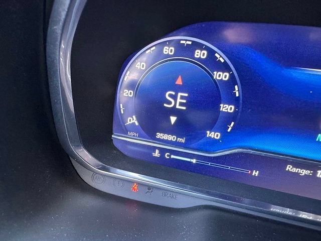 Used 2022 Chevrolet Tahoe RST w/ Luxury Package AWD/4WD image 18