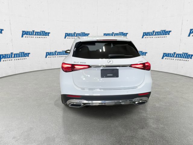 Used 2023 Mercedes-Benz GLC 300 4MATIC image 9