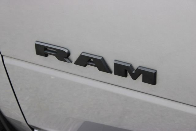 Used 2024 RAM 3500 Big Horn w/ Night Edition image 19
