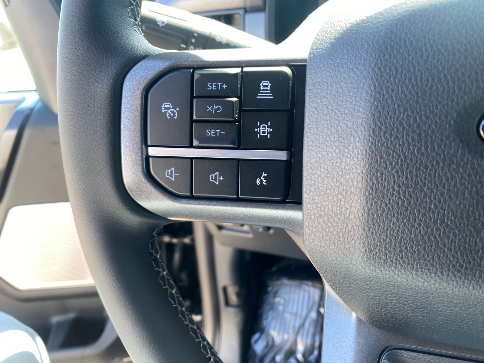 New 2026 Ford F150 Lariat w/ Equipment Group 502A High AWD/4WD image 33