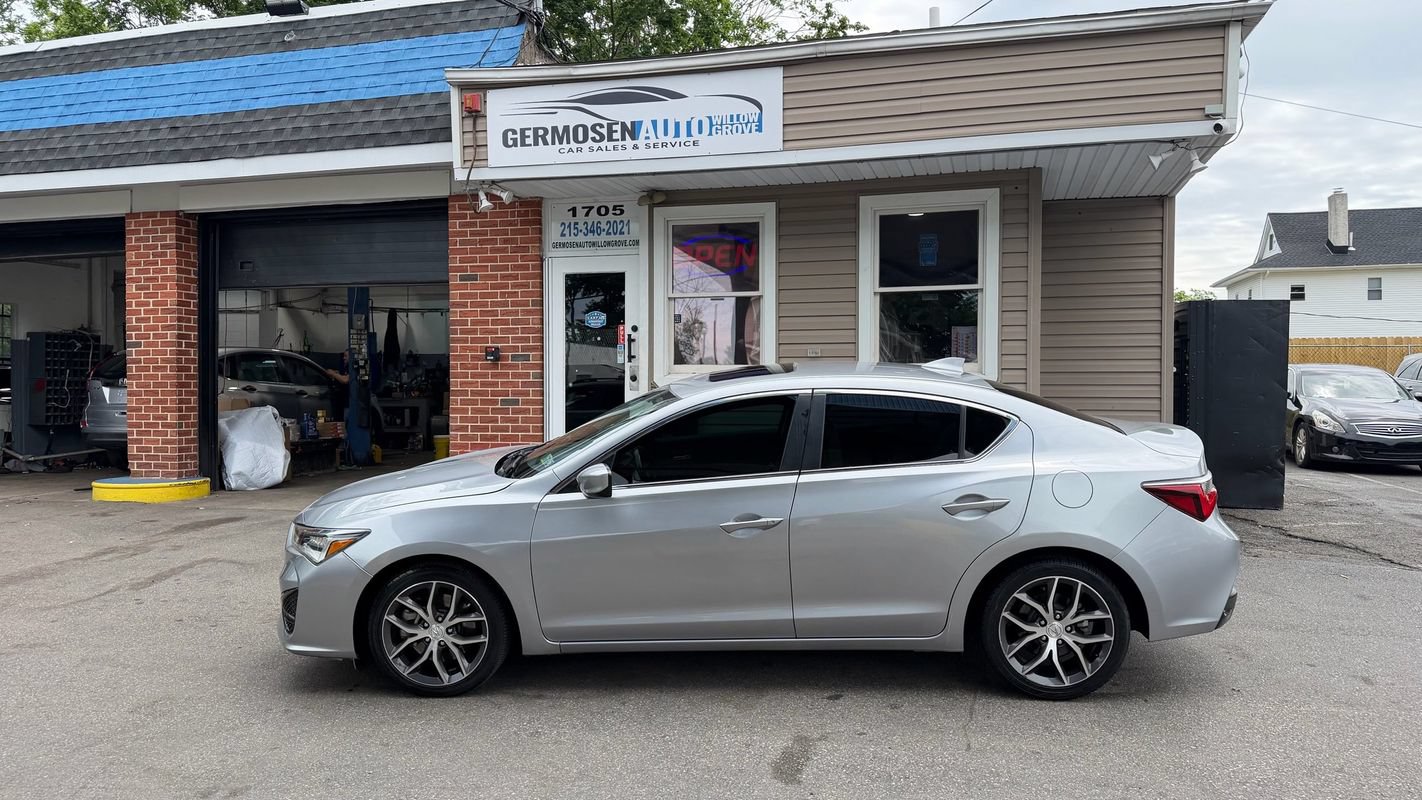 Used 2020 Acura ILX FWD image 2