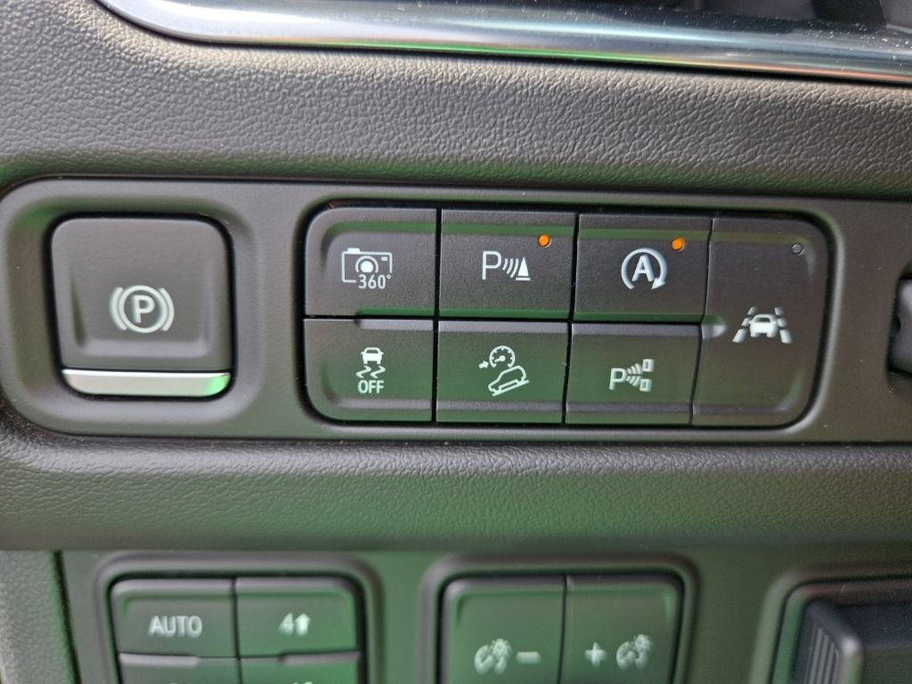 Certified 2024 Chevrolet Tahoe High Country w/ Advanced Technology Package AWD/4WD image 27