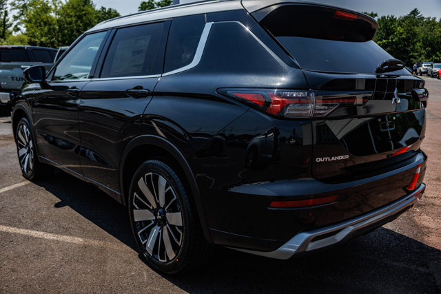 New 2025 Mitsubishi Outlander AWD image 7