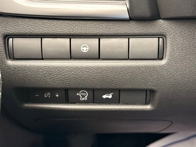 New 2026 Nissan Rogue SV image 32