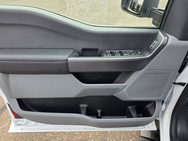 New 2025 Ford F350 XLT w/ Snow Plow Prep Package image 13