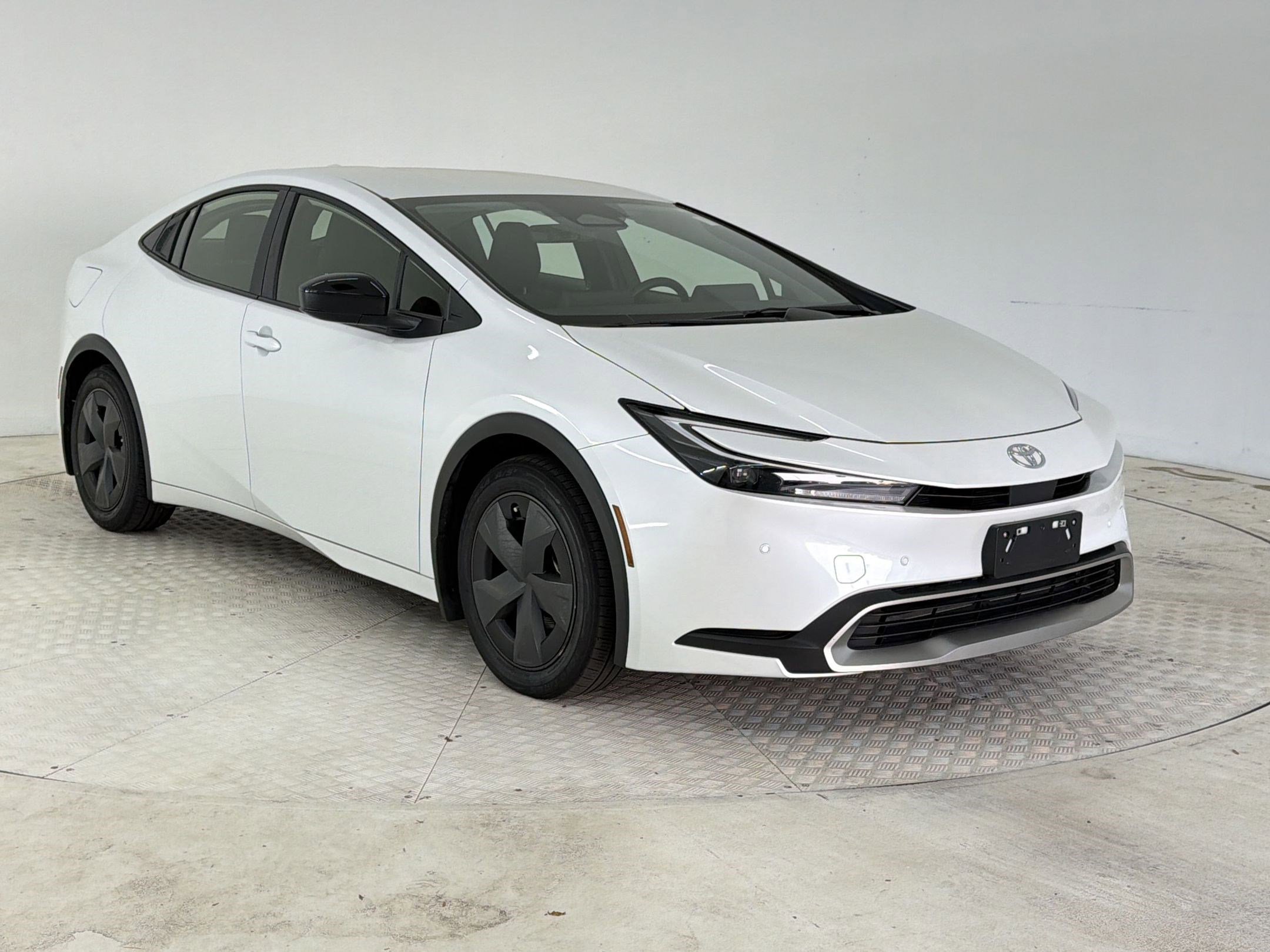 Used 2024 Toyota Prius Prime SE FWD image 7