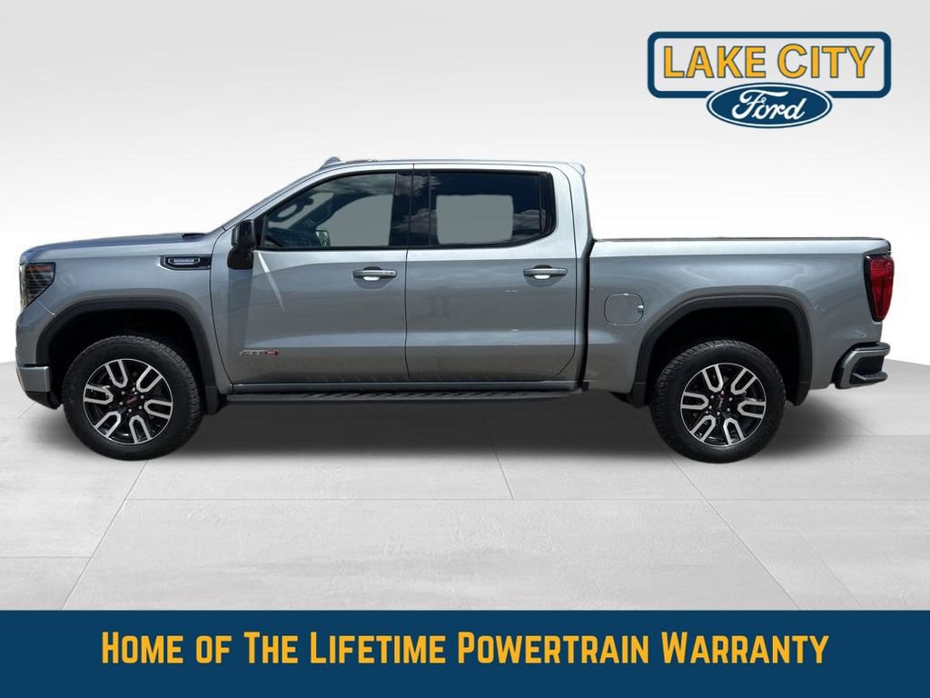Used 2025 GMC Sierra 1500 AT4 w/ Technology Package AWD/4WD image 2