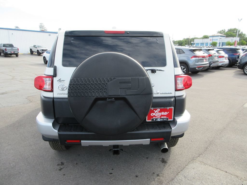Used 2011 Toyota FJ Cruiser 4WD w/ Convenience Pkg image 6