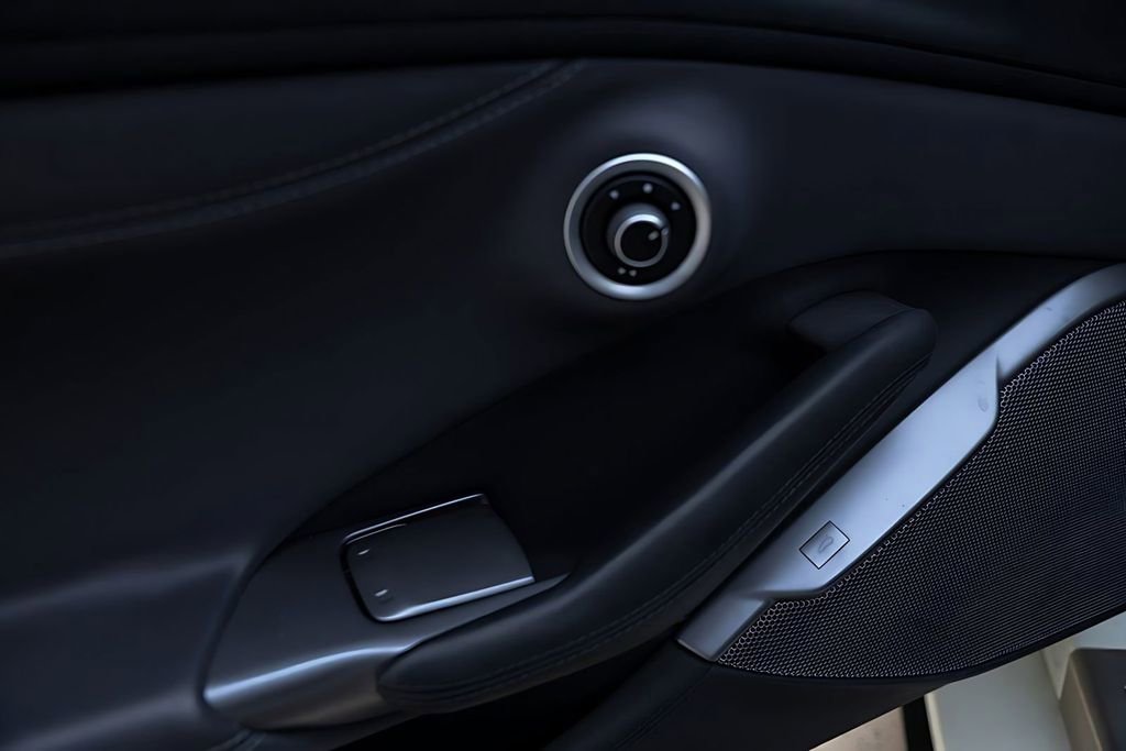 Used 2019 Ferrari Portofino image 26